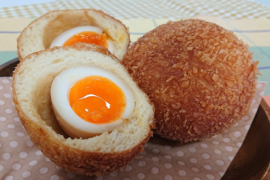 大人のショコラパン「ショコラデニッシュ」とトロトロ半熟卵の「煮卵パン」