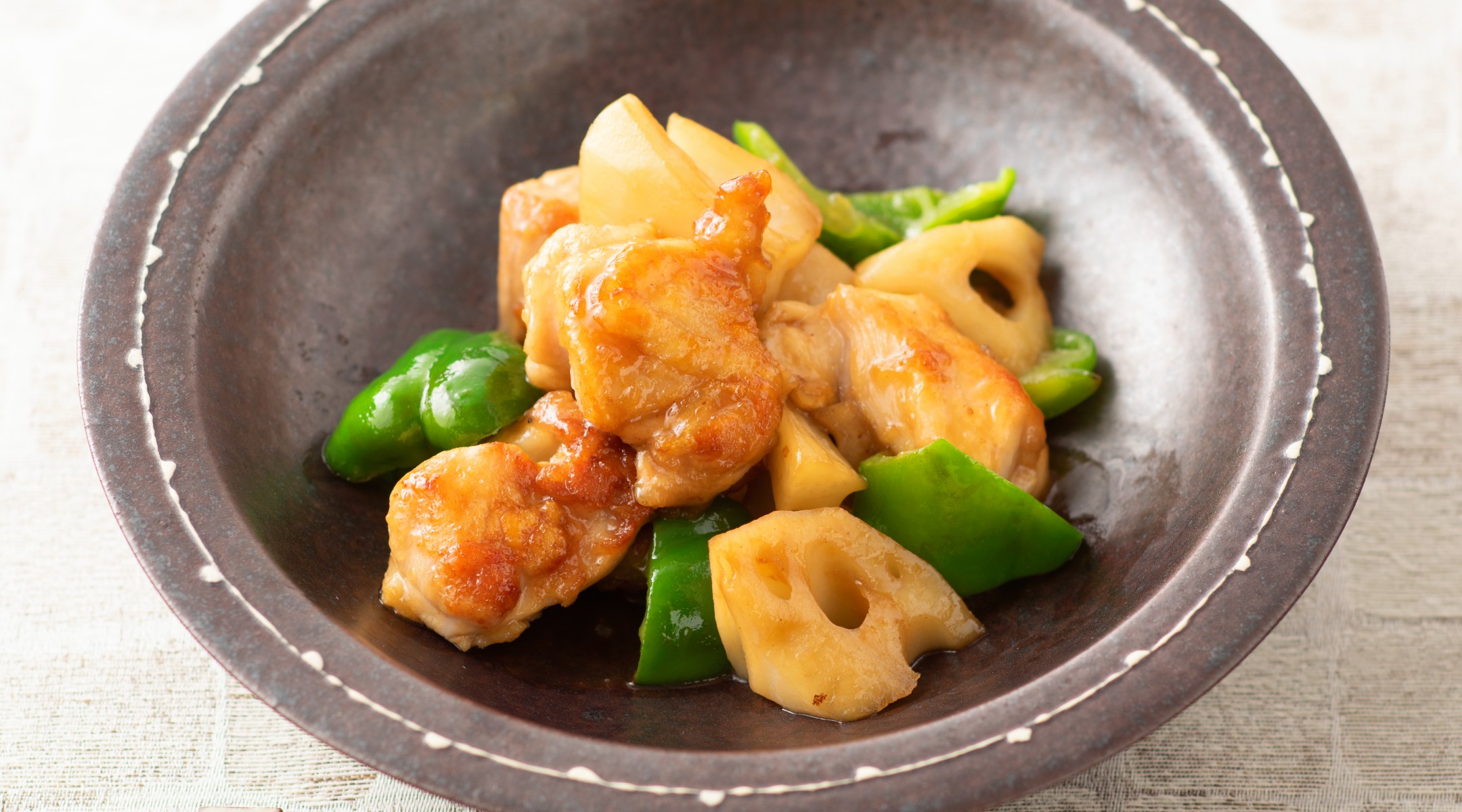 とり肉とれんこんの甘から炒め | Betterhome Journal Plus