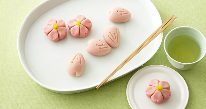 春の和菓子 桜・ひとひら(ねりきり)