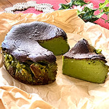 抹茶のバスクチーズケーキ