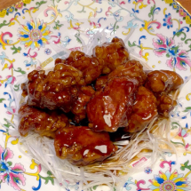 【1月開催】[上方中華  <ruby>新瓊<rt>シンタニ</rt></ruby> ]新谷亮人シェフに習う中国料理「黒酢酢豚、かに玉、水餃子」