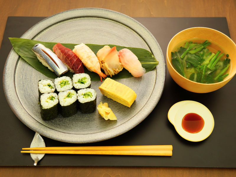 【2月開催】[割烹山路]店主 畠山義春先生に習う 四季の和食 「江戸前寿司をにぎる」