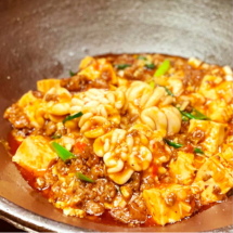 【2月開催】[上方中華  <ruby>新瓊<rt>シンタニ</rt></ruby> ]新谷亮人シェフに習う中国料理「麻婆白子豆腐・海鮮の柚子塩炒め・豚肉と新ワカメ、大根の家庭風スープ」