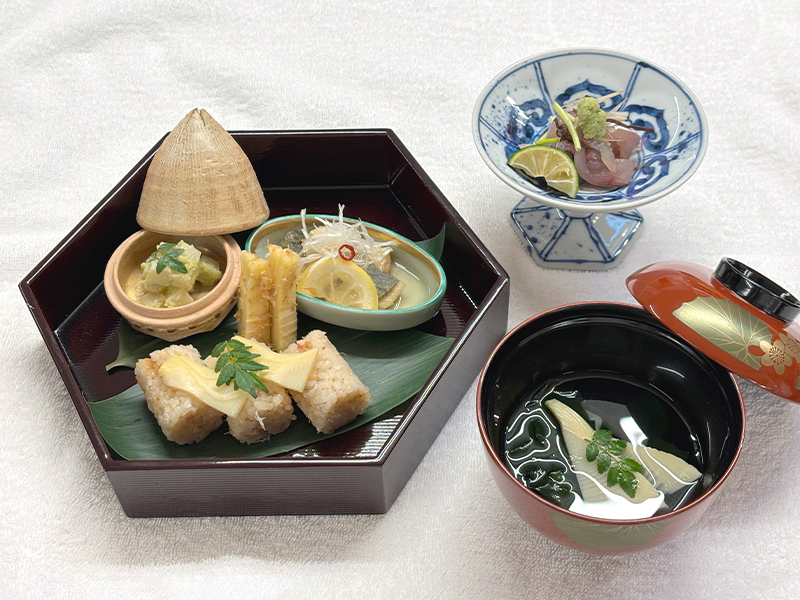 【4月開催】[文珠荘]総料理長 武本元秀先生に習う 旬の食材を極める「筍・鯵」