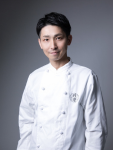 オーナーシェフ　新谷　亮人（しんたに　あきひと）