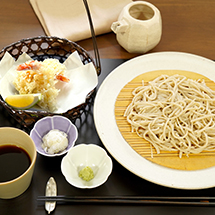 【11月開催】[割烹山路]店主 畠山義春先生に習う 四季の和食 「手打ちそばを打つ」