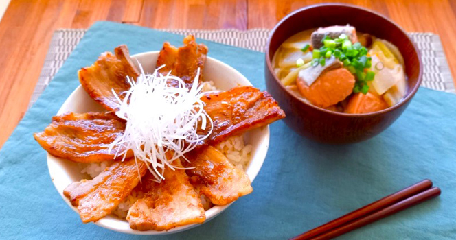 【10月開催】日本巡りシリーズ~北海道~ 帯広豚丼&鮭と根菜のかす汁