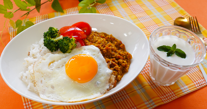 【11月開催】ブランチをご一緒に! 朝カレー&ジンジャーラッシー