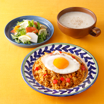 【11月開催】〈「かんたん美味」日経新聞掲載レシピ〉秋冬6回シリーズ Vol.1～（カレーチャーハン目玉焼きのせ他2品）～