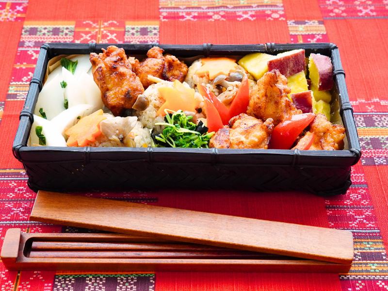 【募集予告】【10月開催】秋の行楽弁当 塩麹から揚げゆずこしょう風味(他4品)