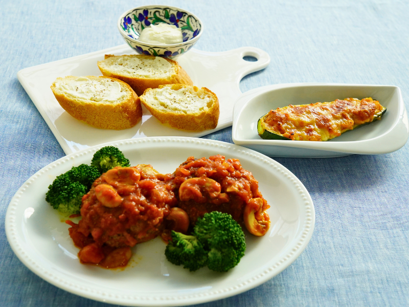 【5月開催】新シリーズ「平日のうれしい時短ごはん 」ワンパン煮込みハンバーグ&ズッキーニのグラタン(他1品)